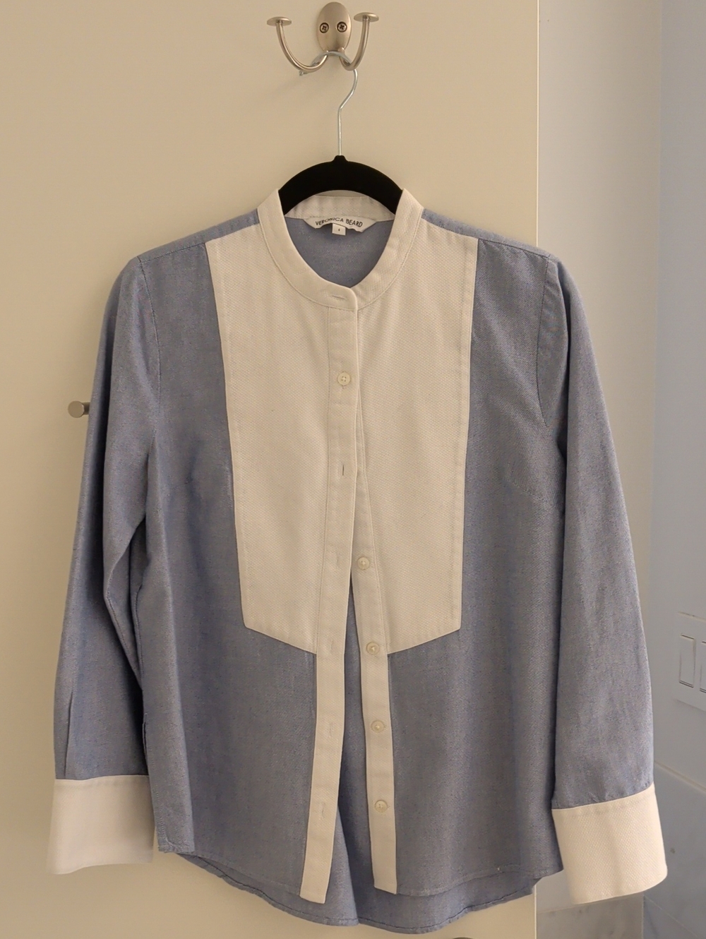 Veronica Beard Light Blue Shirt with White Bib and Cuffs - Size 4